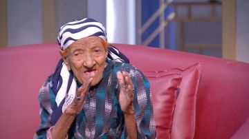 في سن الـ96 عاما.. سيدة عبد العليم ست مصرية تصر على الكفاح ولم تتزوج في سن الـ96 عاما.. سيدة عبد العليم ست مصرية تصر على الكفاح ولم تتزوج