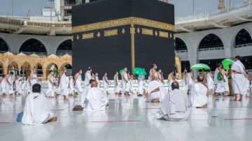بث مباشر.. شعائر صلاة الجمعة من الحرمين الشريفين بث مباشر.. شعائر صلاة الجمعة من الحرمين الشريفين