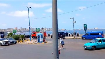 غرق شاب أثناء السباحة في منطقة غير مخصصة بمحطة الرمل غرق شاب أثناء السباحة في منطقة غير مخصصة بمحطة الرمل