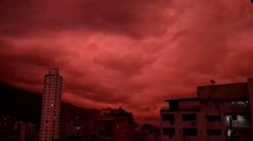 بعد الزلزال.. سماء فنزويلا تتلون بالأحمر صور بعد الزلزال.. سماء فنزويلا تتلون بالأحمر صور