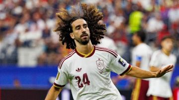 كوكوريا نجم منتخب إسبانيا: كنا الأفضل أمام فرنسا.. ونحلم بتكرار إنجاز جيل 2010 كوكوريا نجم منتخب إسبانيا: كنا الأفضل أمام فرنسا.. ونحلم بتكرار إنجاز جيل 2010