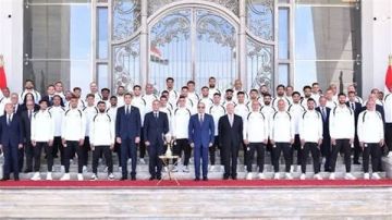 تامر حسني يحيي احتفالية المنتخب في استاد القاهرة تامر حسني يحيي احتفالية المنتخب في استاد القاهرة