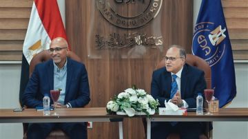 هل تنخفض أزمات نقص الدواء؟.. اجتماع مهم بين هيئة الدواء وغرفة الصناعة هل تنخفض أزمات نقص الدواء؟.. اجتماع مهم بين هيئة الدواء وغرفة الصناعة