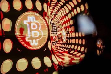 البيتكوين تهبط لأدنى مستوياتها منذ 21 شهرا البيتكوين تهبط لأدنى مستوياتها منذ 21 شهرا