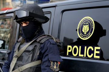 مشاجرة بين مسؤولين كبار في مصر تنتهي بطلب النجدة مشاجرة بين مسؤولين كبار في مصر تنتهي بطلب النجدة