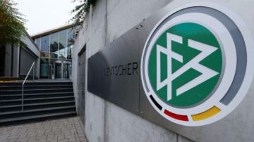 تفتيش مقر الاتحاد الألماني بشأن قضية تذاكر بطولة أوروبا 2024 تفتيش مقر الاتحاد الألماني بشأن قضية تذاكر بطولة أوروبا 2024