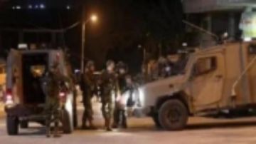 بعد حادث إطلاق النار ... قوات الاحتلال تقتحم عدة قرى في الضفة الغربية بعد حادث إطلاق النار ... قوات الاحتلال تقتحم عدة قرى في الضفة الغربية
