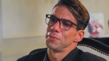 بالدموع.. شريف إكرامي يعلن اعتزاله كرة القدم برسالة وداع بالدموع.. شريف إكرامي يعلن اعتزاله كرة القدم برسالة وداع