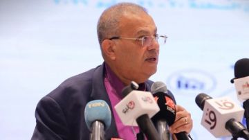 رئيس الطائفة الإنجيلية ووزير الأوقاف: تماسك الأسرة أساس الهوية الوطنية وبناء المجتمع رئيس الطائفة الإنجيلية ووزير الأوقاف: تماسك الأسرة أساس الهوية الوطنية وبناء المجتمع