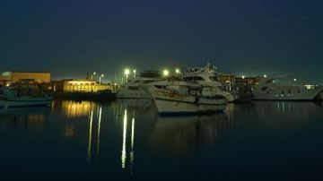 إنقاذ سيدة مسنة من الغرق بشاطئ القمر في طور سيناء إنقاذ سيدة مسنة من الغرق بشاطئ القمر في طور سيناء