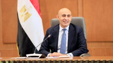 عبد اللطيف يصل برلين لإطلاق شراكة جديدة في ملف التعليم الفني عبد اللطيف يصل برلين لإطلاق شراكة جديدة في ملف التعليم الفني
