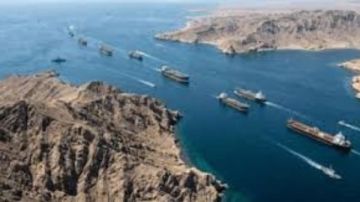رئيس البرلمان الإيراني: لن نسمح للولايات المتحدة بالتدخل في مضيق هرمز رئيس البرلمان الإيراني: لن نسمح للولايات المتحدة بالتدخل في مضيق هرمز