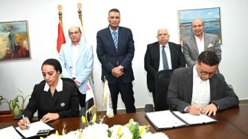 محافظ جنوب سيناء يطلق مشروع كهرباء المنطقة الصناعية بأبو زنيمة محافظ جنوب سيناء يطلق مشروع كهرباء المنطقة الصناعية بأبو زنيمة