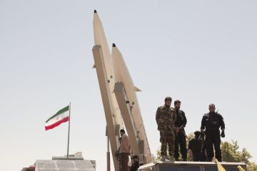 الجيش الإيراني: نحن في حالة حرب الجيش الإيراني: نحن في حالة حرب