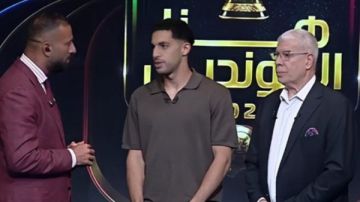 ميدو يفاجئ مصطفى شوبير: أتمنى رؤيتك في ريال مدريد أو برشلونة ميدو يفاجئ مصطفى شوبير: أتمنى رؤيتك في ريال مدريد أو برشلونة
