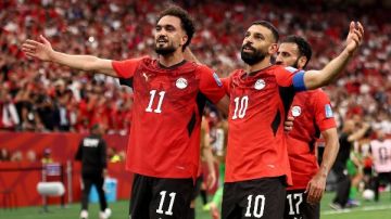 إعلامي: الماضي والحاضر يؤكدان قدرة منتخب مصر على صنع التاريخ أمام الأرجنتين إعلامي: الماضي والحاضر يؤكدان قدرة منتخب مصر على صنع التاريخ أمام الأرجنتين
