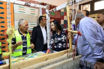 التضامن توجه بالتعاقد على المنتجات الحرفية لمتعافي مركز العزيمة بمطروح
