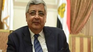 نزلات البرد بالصيف يجب علاجها سريعا.. عوض تاج الدين يوضح نزلات البرد بالصيف يجب علاجها سريعا.. عوض تاج الدين يوضح