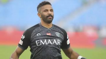 رسميا.. الهلال يستعيد محمد العويس لتدعيم حراسة المرمى رسميا.. الهلال يستعيد محمد العويس لتدعيم حراسة المرمى