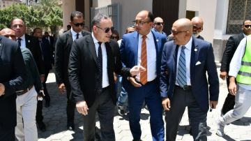 جامعة العاصمة تفتتح مشروع التطوير الشامل لكلية الهندسة بحلوان جامعة العاصمة تفتتح مشروع التطوير الشامل لكلية الهندسة بحلوان