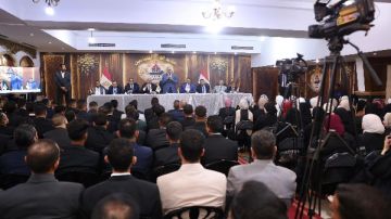 نقيب المحامين يترأس جلسة حلف اليمين للأعضاء الجدد نقيب المحامين يترأس جلسة حلف اليمين للأعضاء الجدد