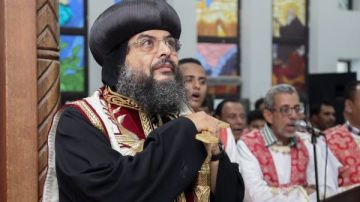 الأنبا إيلاريون يترأس عشية عيد الأنبا شنودة رئيس المتوحدين بالغردقة الأنبا إيلاريون يترأس عشية عيد الأنبا شنودة رئيس المتوحدين بالغردقة