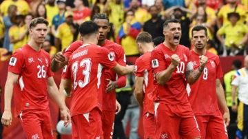 سويسرا تعبر كولومبيا بركلات الترجيح وتحجز مقعدها في ربع نهائي كأس العالم 2026 سويسرا تعبر كولومبيا بركلات الترجيح وتحجز مقعدها في ربع نهائي كأس العالم 2026