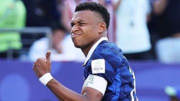 رجل مباراة المغرب وفرنسا في كأس العالم رجل مباراة المغرب وفرنسا في كأس العالم