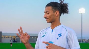 لمدة 5 مواسم.. الهلال السعودي يعلن ضم لاعب الفتح محمد الصرنوخ لمدة 5 مواسم.. الهلال السعودي يعلن ضم لاعب الفتح محمد الصرنوخ