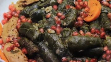 طريقة عمل ورق عنب بالدجاج.. خطوة بخطوة طريقة عمل ورق عنب بالدجاج.. خطوة بخطوة