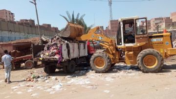 محافظ الغربية: رفع 270 طن مخلفات بالمحلة الكبرى محافظ الغربية: رفع 270 طن مخلفات بالمحلة الكبرى