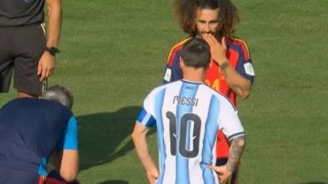 اطرده فورا.. كواليس حديث ميسي وكوركويلا بنهائي كأس العالم اطرده فورا.. كواليس حديث ميسي وكوركويلا بنهائي كأس العالم
