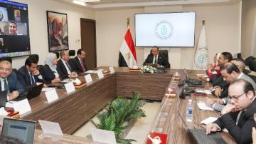اجتماع عاصف لرئيس هيئة الرعاية الصحية: رضاء المنتفعين هو المعيار الحقيقي اجتماع عاصف لرئيس هيئة الرعاية الصحية: رضاء المنتفعين هو المعيار الحقيقي