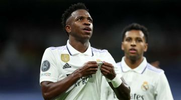ريال مدريد يحدد موعد حسم مستقبل فينيسيوس مع الملكي ريال مدريد يحدد موعد حسم مستقبل فينيسيوس مع الملكي
