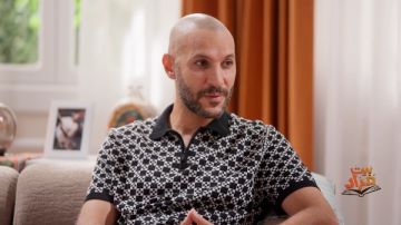 محمد دياب يتحدث عن مسيرته الفنية مع أحمد مراد محمد دياب يتحدث عن مسيرته الفنية مع أحمد مراد