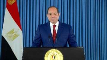 الرئيس السيسي يوجه رسالة للعالم: أوقفوا الحروب.. والسلام العادل هو طريق الاستقرار الرئيس السيسي يوجه رسالة للعالم: أوقفوا الحروب.. والسلام العادل هو طريق الاستقرار