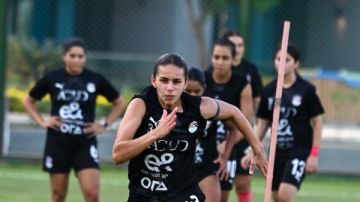 منتخب الكرة النسائية يواصل تدريباته استعدادا لأمم إفريقيا منتخب الكرة النسائية يواصل تدريباته استعدادا لأمم إفريقيا