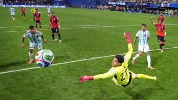 ريمونتادا أرجنتينية.. ميسي وروميرو يعيدان التعادل أمام مصر في كأس العالم