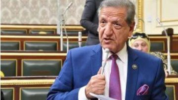 فخري الفقي: حصدنا 900 مليار جنيه زيادة في الضرائب دون فرض مليم واحد جديد فخري الفقي: حصدنا 900 مليار جنيه زيادة في الضرائب دون فرض مليم واحد جديد