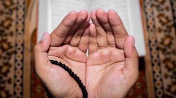 ماذا كان يفعل رسول الله قبل النوم كل ليلة؟.. 16 عملا لا تفوتهم ماذا كان يفعل رسول الله قبل النوم كل ليلة؟.. 16 عملا لا تفوتهم