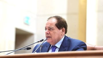 أبو العينين: التعاون الإقليمي والدولي السبيل الأمثل لتعظيم الاستفادة من تطبيقات الذكاء الاصطناعي أبو العينين: التعاون الإقليمي والدولي السبيل الأمثل لتعظيم الاستفادة من تطبيقات الذكاء الاصطناعي