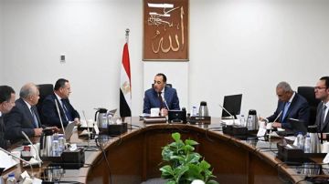 الحكومة تؤكد أهمية الانتقال من التركيز على منح الشهادات إلى بناء الجدارات