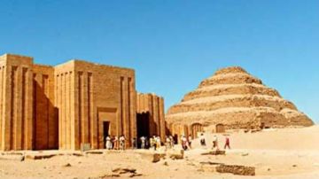 تطوير الخدمات المقدمة للزائرين بمنطقة آثار سقارة.. تفاصيل تطوير الخدمات المقدمة للزائرين بمنطقة آثار سقارة.. تفاصيل