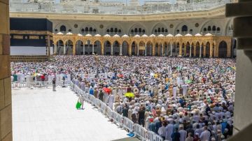بث مباشر.. شعائر صلاة الجمعة من الحرمين الشريفين