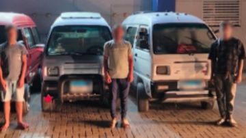 القبض على 3 سائقين استعرضوا بسياراتهم فى حفل زفاف بالبحيرة القبض على 3 سائقين استعرضوا بسياراتهم فى حفل زفاف بالبحيرة