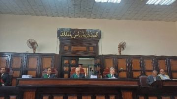 إلغاء حكم حبسه عاما وتغريمه 100 ألف جنيه.. براءة زمزم من اختلاس توقيع والاشتراك في انتحال صفة موظف حكومي إلغاء حكم حبسه عاما وتغريمه 100 ألف جنيه.. براءة زمزم من اختلاس توقيع والاشتراك في انتحال صفة موظف حكومي