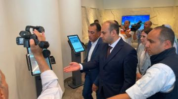 مدبولي يتفقد المركز التكنولوجي بالعلمين الجديدة مدبولي يتفقد المركز التكنولوجي بالعلمين الجديدة