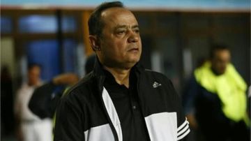 أول تعليق من طارق يحيى بعد تعرضه لوعكة صحية أول تعليق من طارق يحيى بعد تعرضه لوعكة صحية