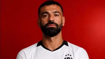 تقارير تركية: ساعات حاسمة في مفاوضات انتقال محمد صلاح إلى بشكتاش