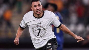 موقف تريزيجيه من البقاء في الأهلي بالموسم الجديد موقف تريزيجيه من البقاء في الأهلي بالموسم الجديد